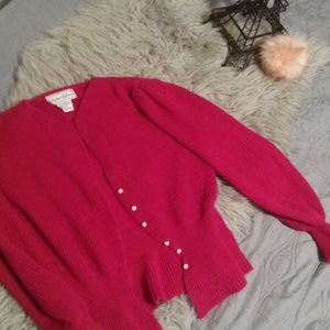 " Hot pink sweater "